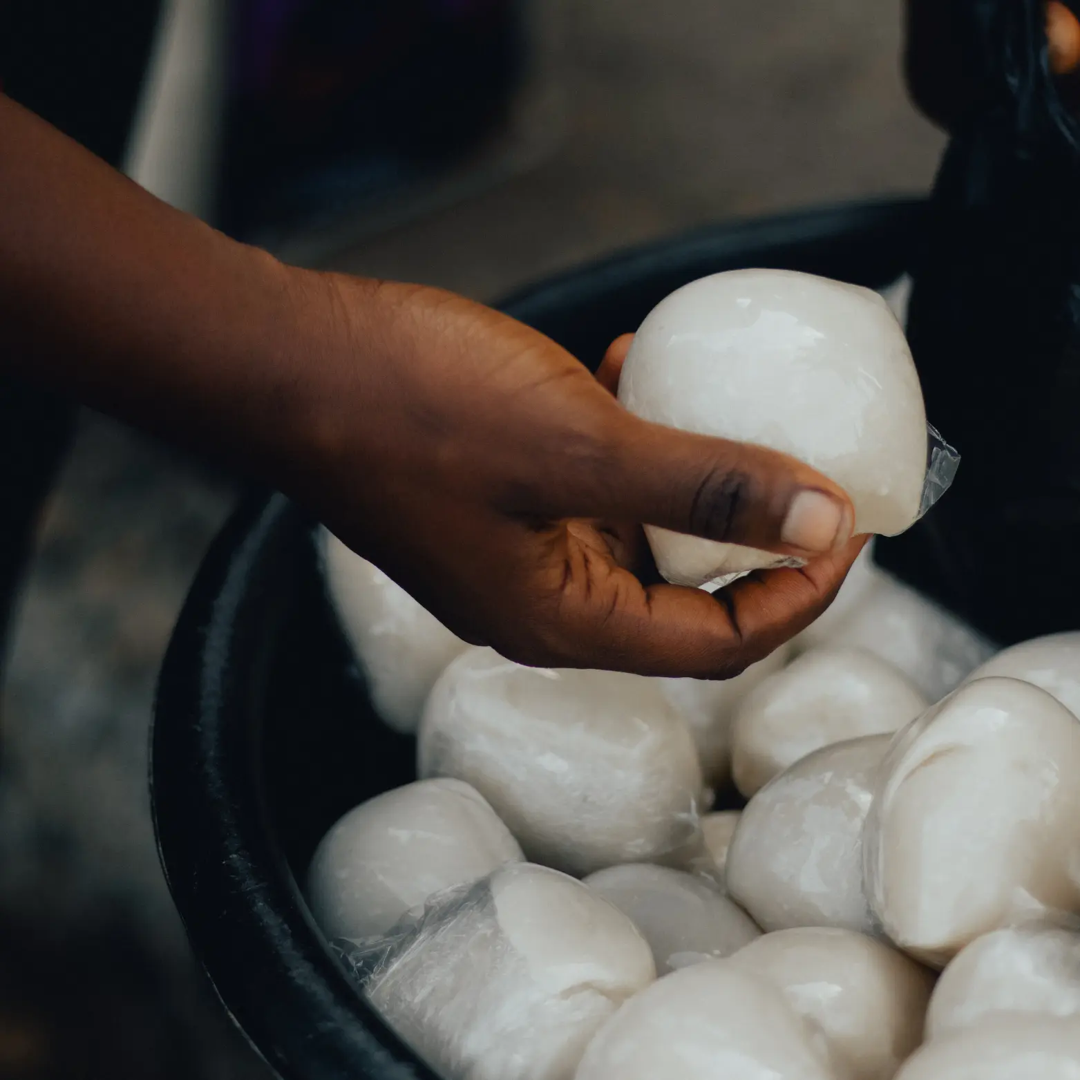 pounded yam femme noire